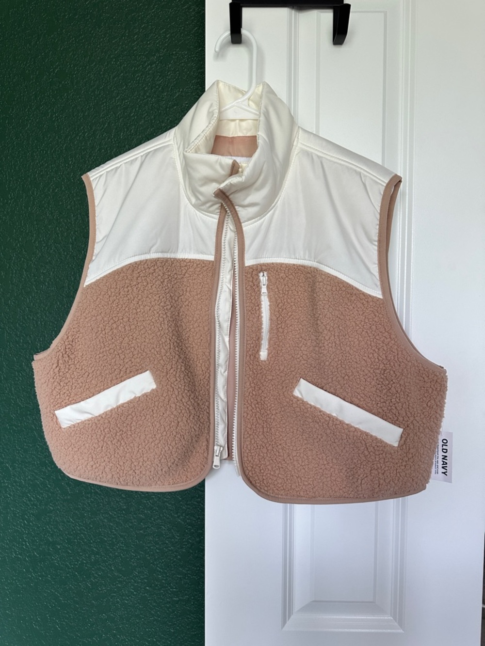 Old Navy Cream & Blush Cropped Sherpa Vest